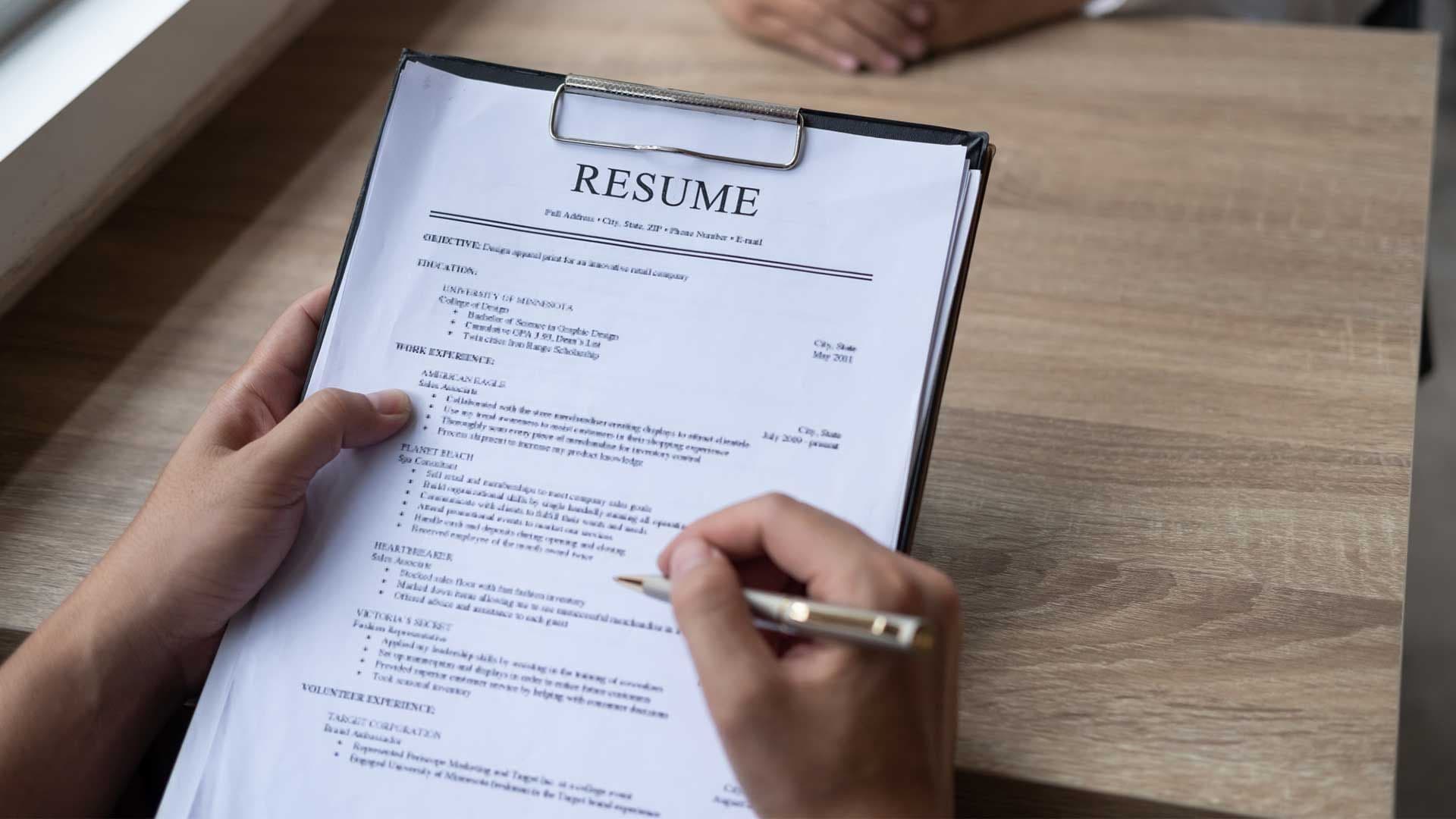 ATS Friendly Resume for Freshers: 2026 Guide & Tips